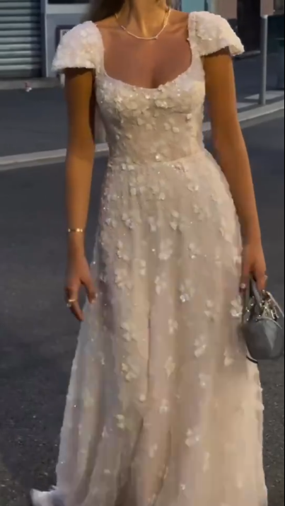 Pretty White Tulle Lace Appliques Long Party Dress Formal Prom Dresses