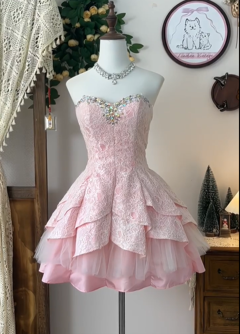 Gorgeous Pink Sweetheart Neck Lace A Line Homecoming Dress Formal Short Birthday Party Dress