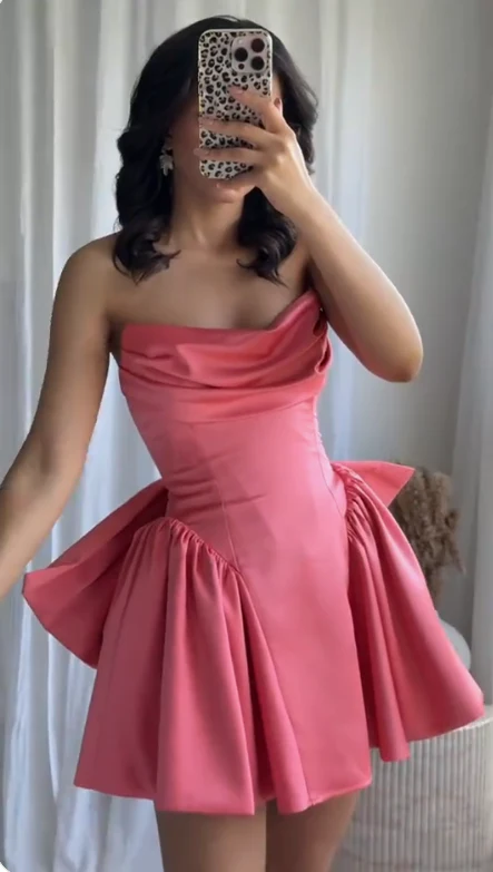 Classy Pink Strapless A-Line Satin Homecoming Dresses Short Birthday Outfits Cocktail Dress With Bow