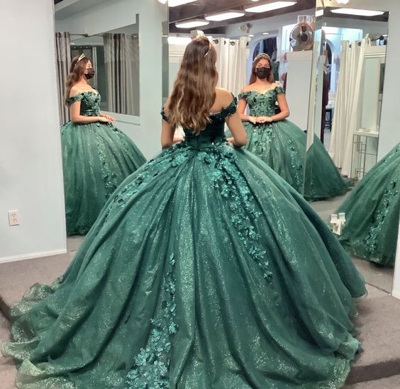 Green Sweetheart Quinceanera Dresses Beaded Appliques Tulle Sweet 16 Ball Gown