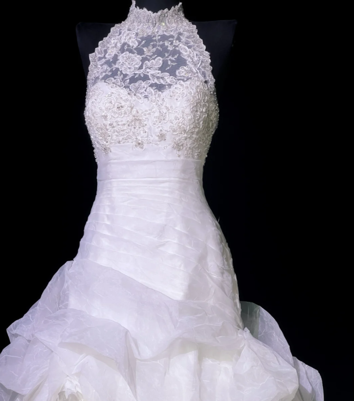 Charming White Halter Tulle Beaded Pleated Long Wedding Dress Formal Bridal Dress