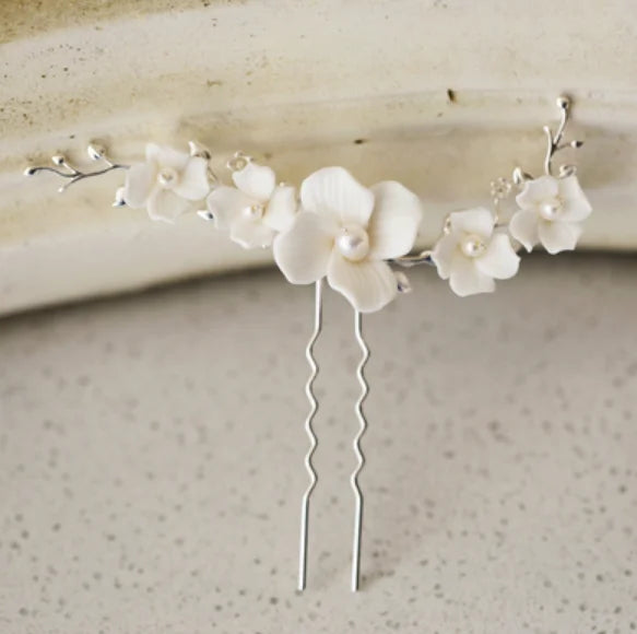 Bridal Jewelry Porcelain White Flower Hair Clips Pins Pearl Head Pieces For Brides Bridesmaids Party Hairpin Wedding Accessories