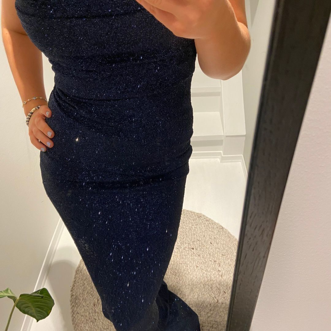 Charming Spaghetti Straps Navy Blue Satin Sequin Sheath Long Wedding Guest Dress Party Dress