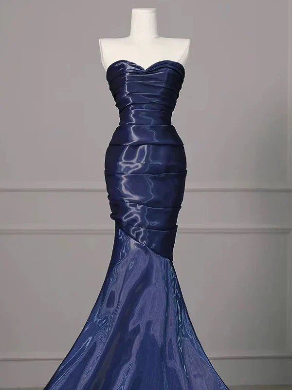 Gorgeous Strapless Navy Blue Evening Dress Ruched Mermaid Prom Party Dress