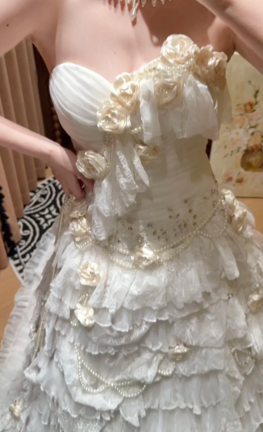 Glamorous Strapless White Tulle Lace Pleated Layered Long Wedding Dress Bridal Dresses
