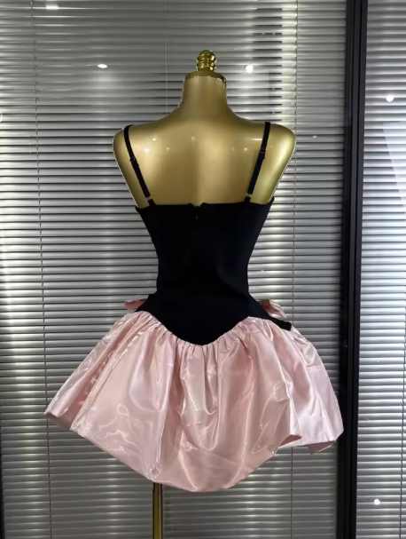 Pretty Spaghetti Straps V Neck A Line Short Graduation Homecoming Dress Mini Cocktail Dress With Bow