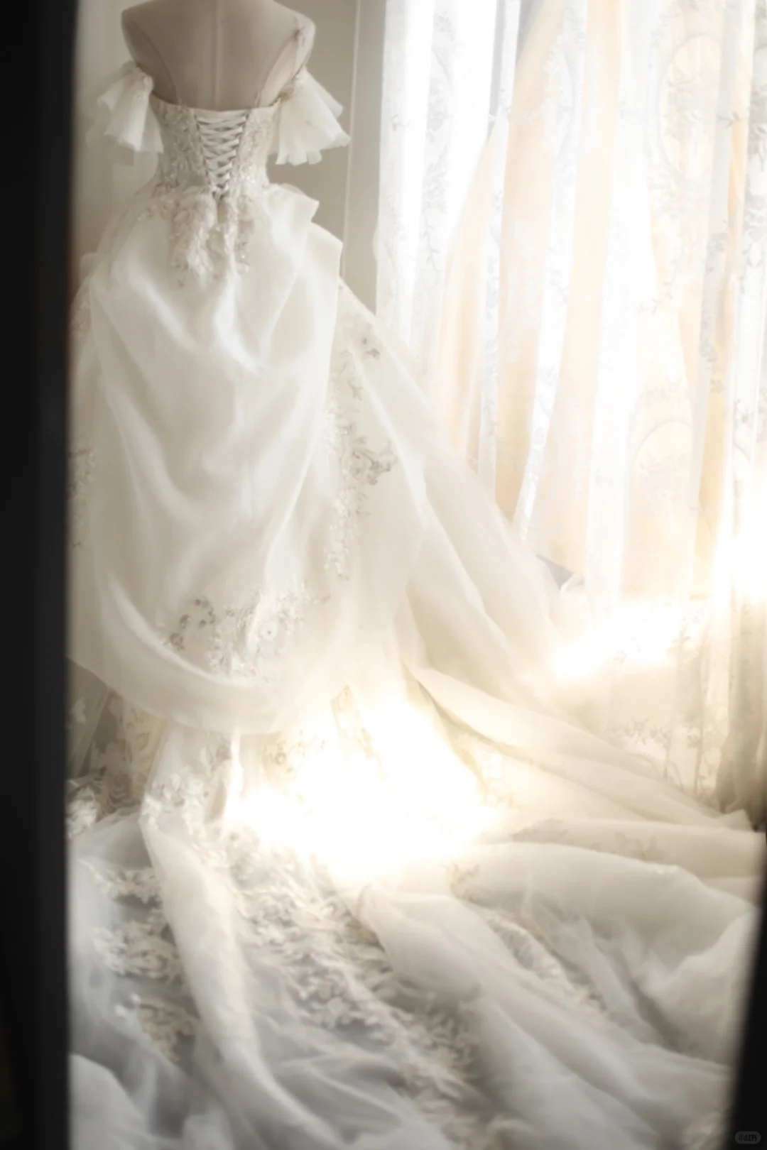 Classy White Tulle Applique Beaded Long Wedding Dress Formal Prom Dress