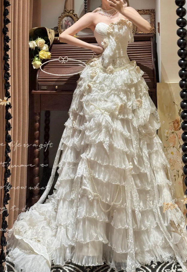 Glamorous Strapless White Tulle Lace Pleated Layered Long Wedding Dress Bridal Dresses