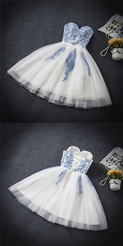 Sweetheart A-line white lace homecoming dresses