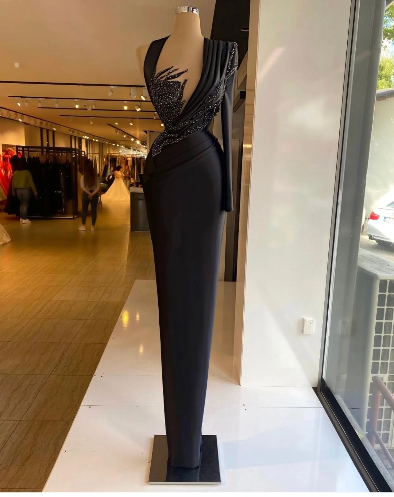 Black Sheath Beading Evening Dresses One Shoulder Long Sleeve Crystal