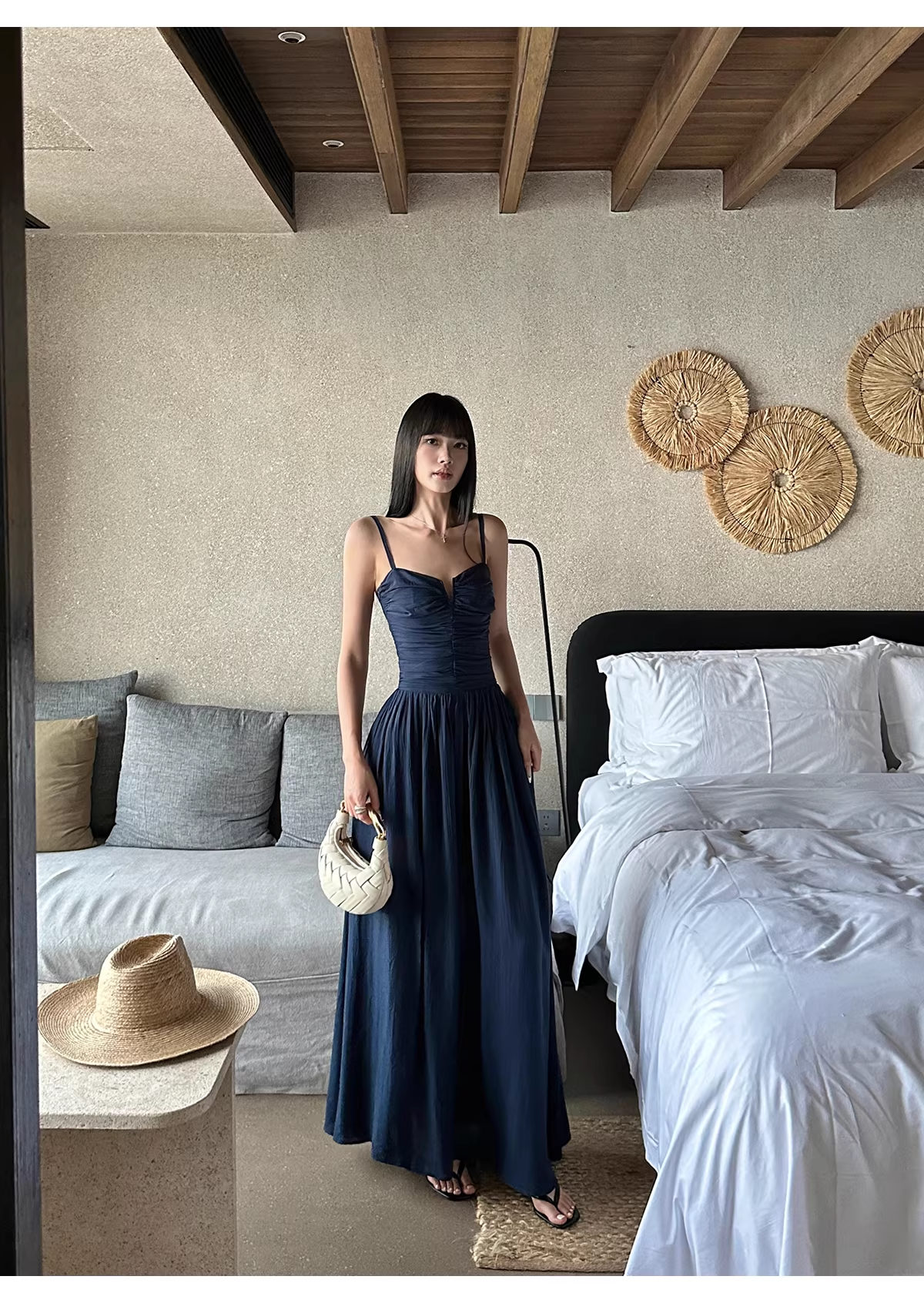 Elegant Spaghetti Straps Satin A Line Slit Evening Dress Navy Blue Long Birthday Party Dress With Pockets