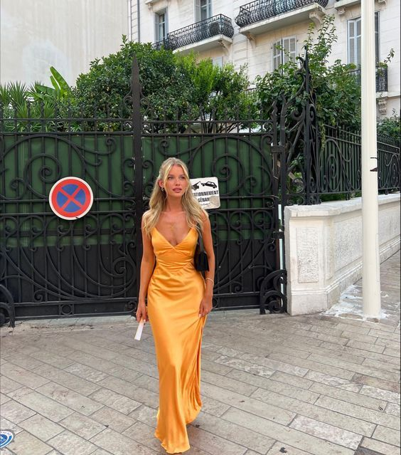 Sexy Mermaid Orange Spaghetti Straps V Neck Long Prom Dress Party Evening Gown