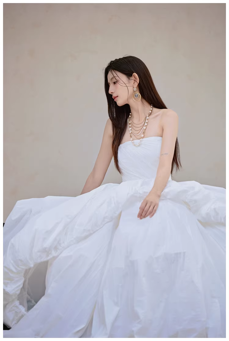 Charming Strapless White Satin Pleated Puff Birthday Party Dress Formal Prom Dresses