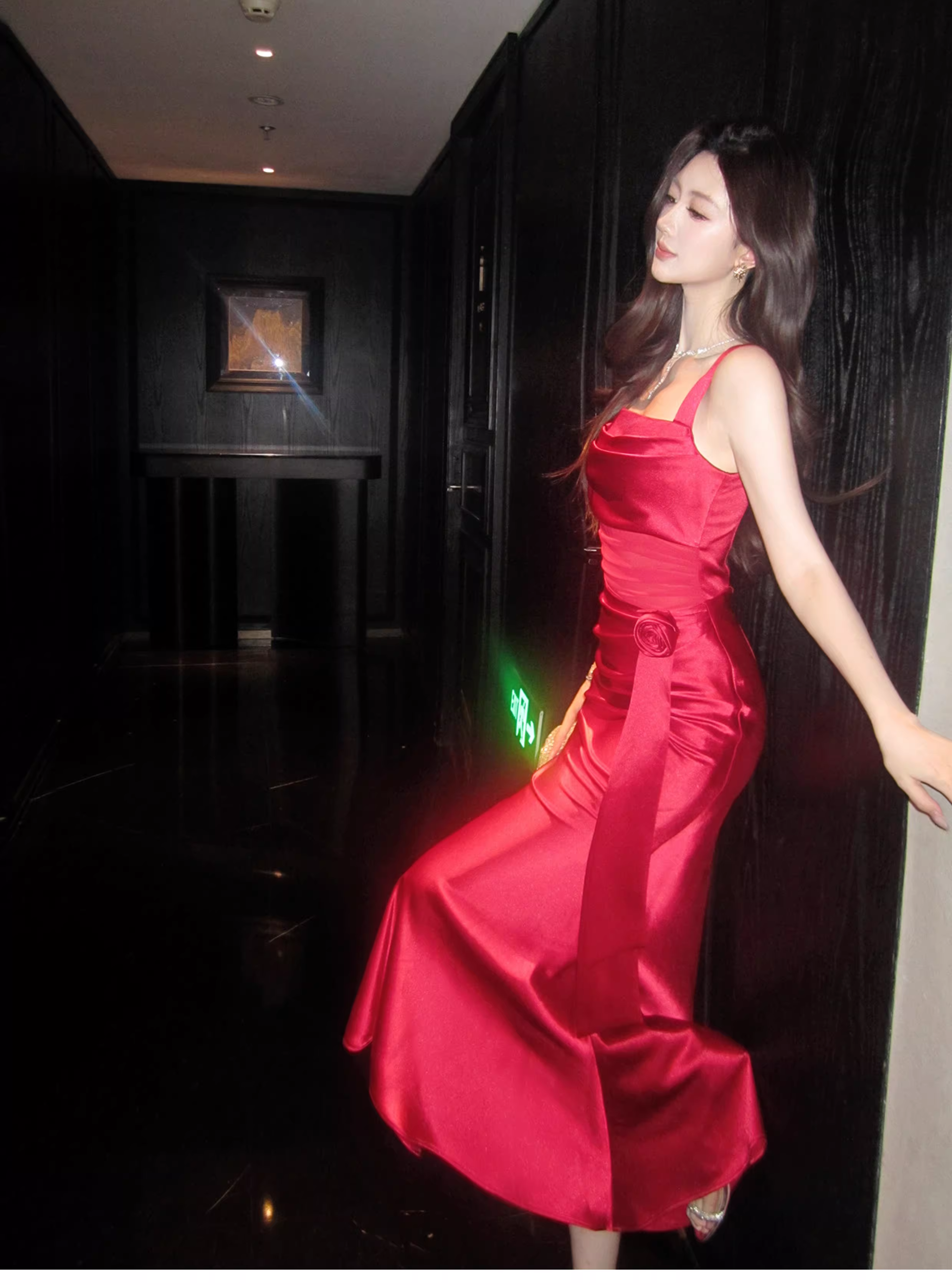 Pretty Red Spaghetti Straps Satin Pleated Mermaid Long Wedding Guest Dress Formal Evening Dress