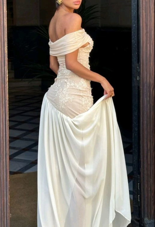 Elegant Strapless Lace Appliques Chiffon Prom Evening Dress Long Wedding Dress