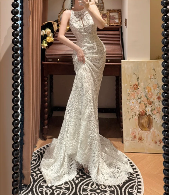 Retro Lace Sleeveless Mermaid Long Wedding Dress White Bridal Dresses