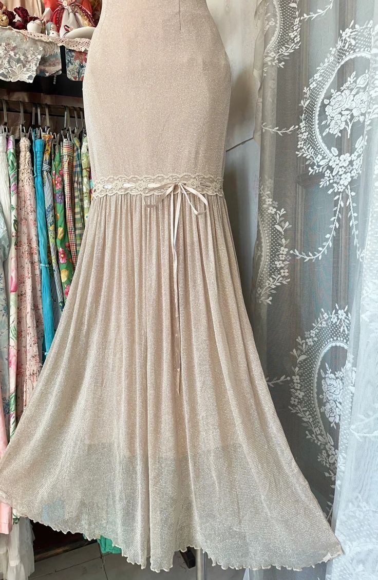 Simple Champagne Chiffon Mermaid Evening Dress Halter Prom Gown