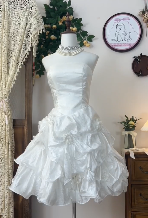 Classy White Strapless Pleated A Line Birthday Outfits Short Homecoming Dress