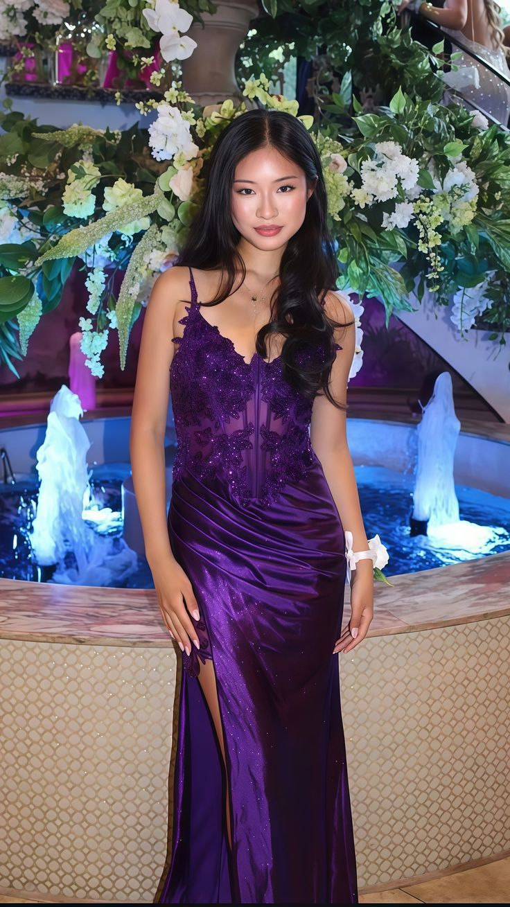 Elegant Spaghetti Straps Purple Satin Appliques Beaded Mermaid Evening Dress Side Slit Long Wedding Guest Dress