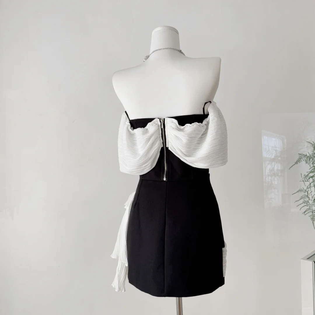 Elegant Black Off The Shoulder Short Homecoming Dress Vacation Dress Birthday Outfits