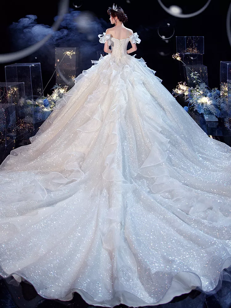 Luxury White Women Bride Classic Wedding Dress With Court Train cc71