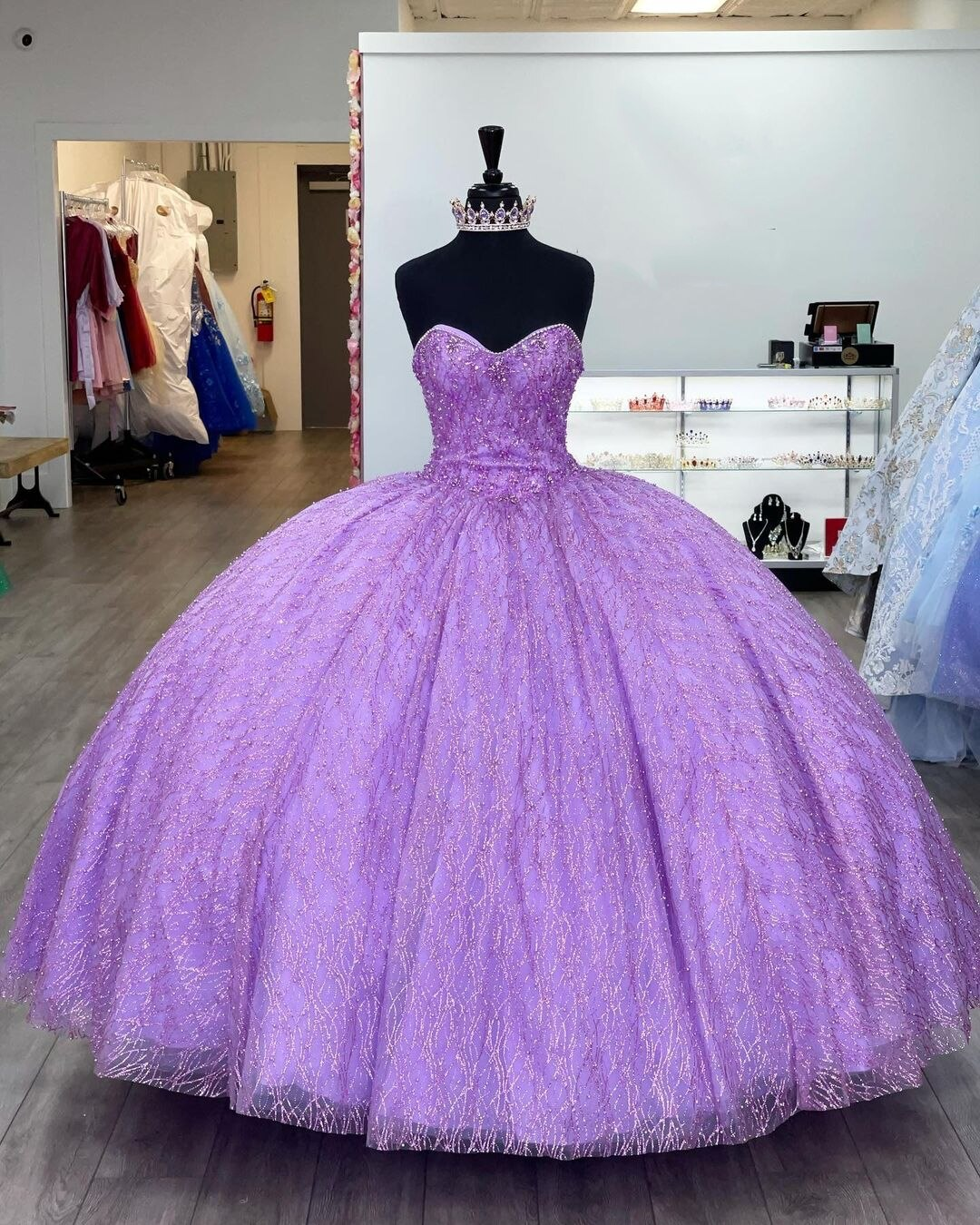 Cape Puffy Ball Gown Quinceanera Sweet 16 Dress Sweetheart Long Prom Gown Quince