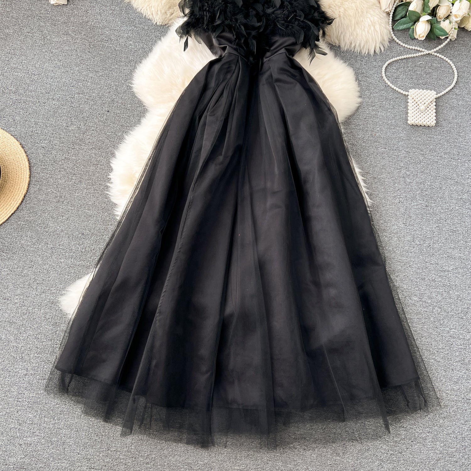 Chic A line Spaghetti Straps Black Tulle Holiday Dresses Feather Women's Dress