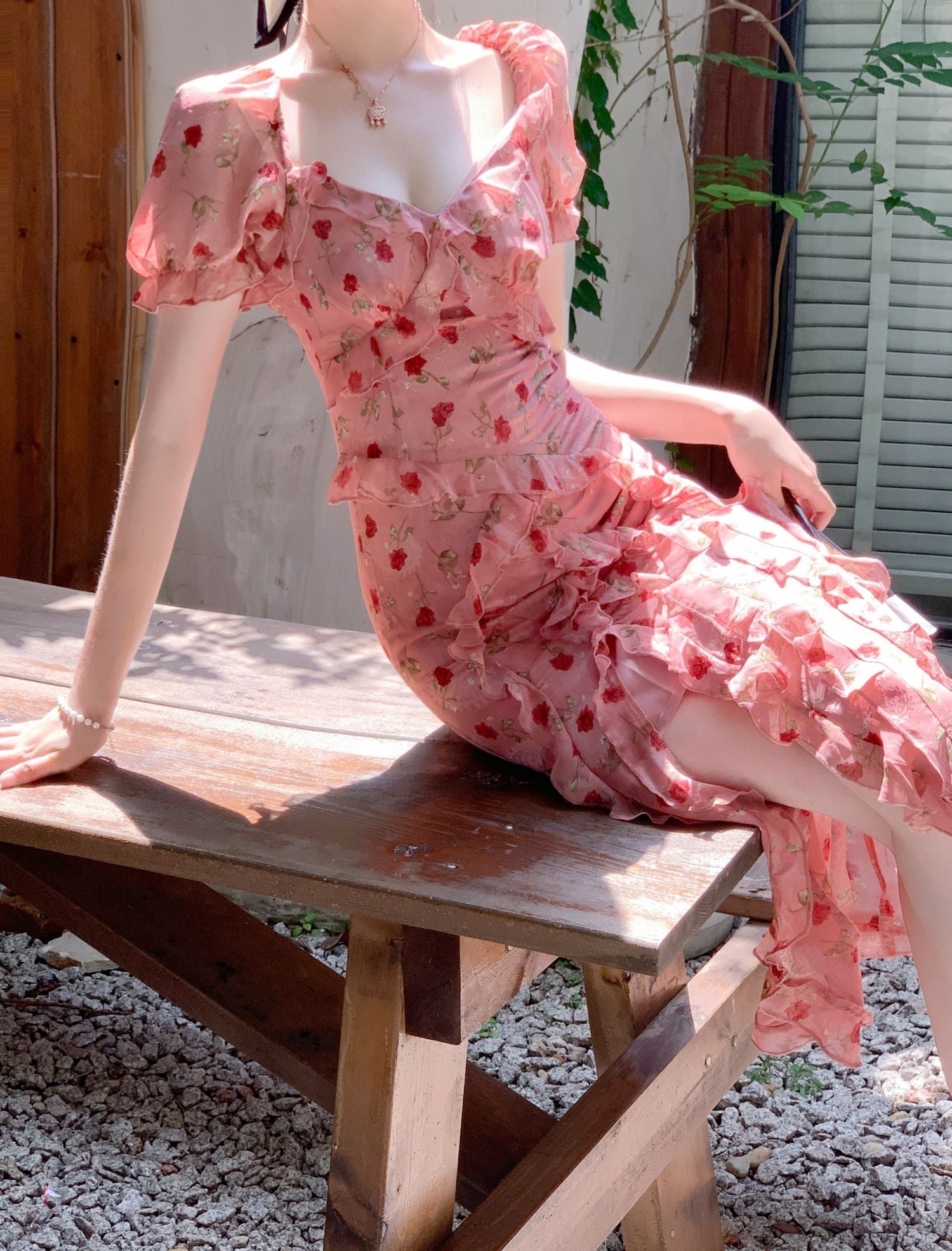Cute Sheath V Neckline Ruffled Pink Chiffon Floral Beach Dress Women's Vacation Dresses