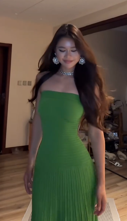 Sexy Green Strapless Satin Pleated Mermaid Long Wedding Guest Dress Birthday Prom Dress