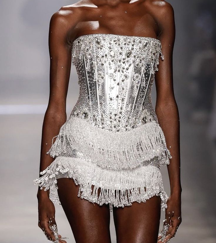 Gorgeous Silver-white Tube-top Rhinestone Tassel Heavy-duty Short Birthday Party Homecoming Dress