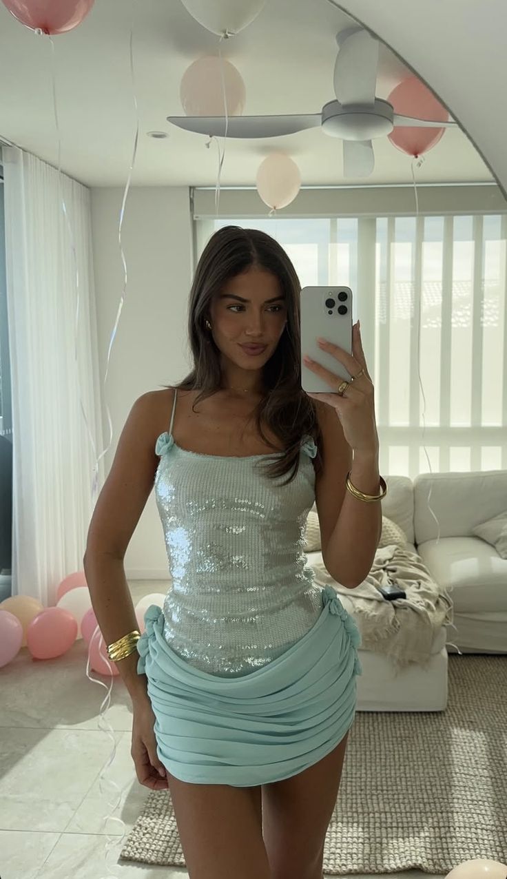 Sparkling Mint Green Sequined Pleated Chiffon Hip-hugging 17th Birthday Homecoming Dress