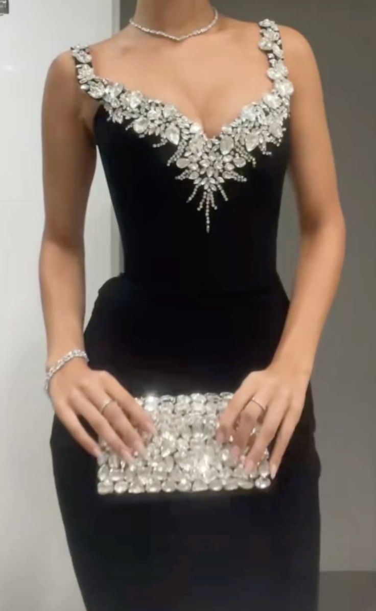 Elegant Black Mermaid Deep V Halter Velvet Long Prom Dress Evening Dress