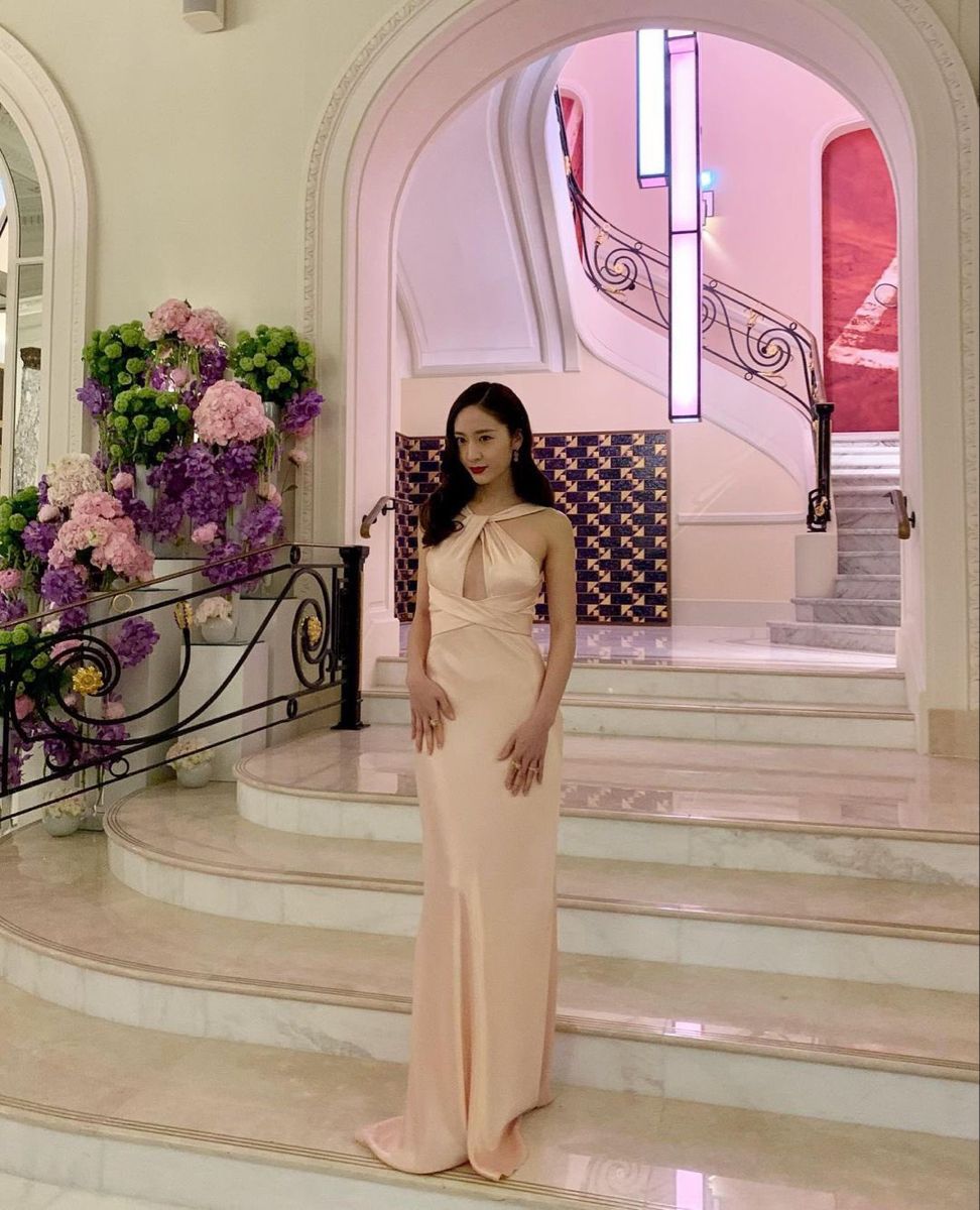 Elegant Pink Mermaid Halter Neck Backless Crisscross Strap Satin Long Prom Dress Evening Dress