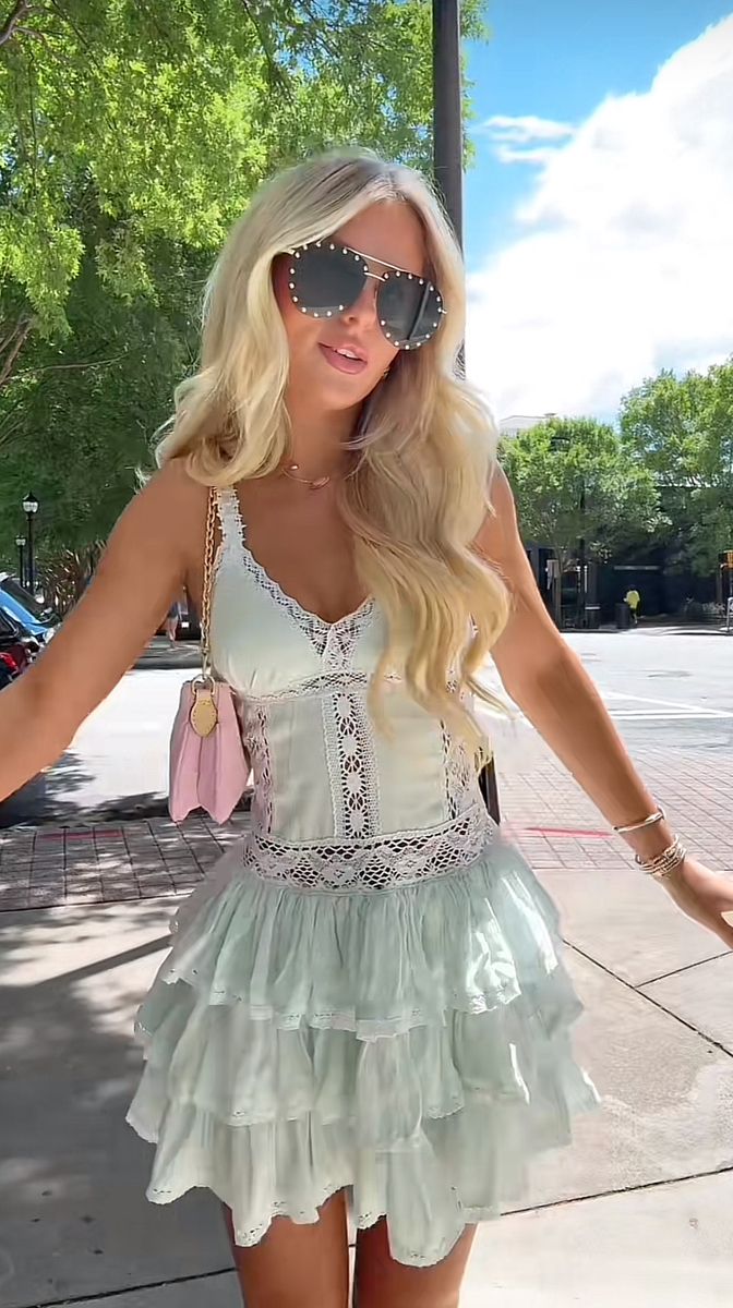 Fresh Mint Green Deep V White Lace Splicing Cascading A-line 16th Birthday Homecoming Dress