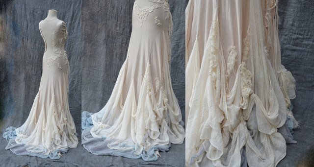 Vintage Off-white Slim-fit Trailing V-neck 3D Floral Lace Long Prom Dress Wedding Dress