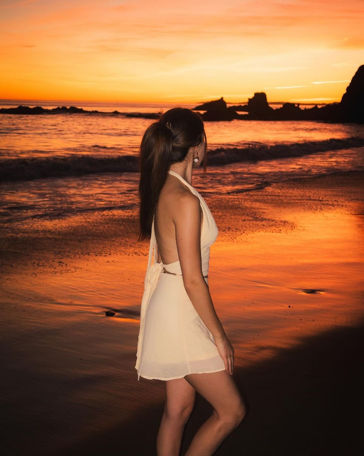 Elegant Off-White Halter Neck Deep V-Neck Open Back Chiffon Birthday Party Homecoming Dress