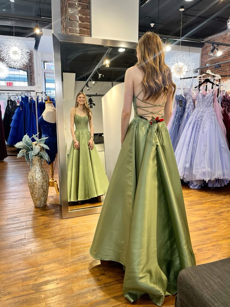 Elegant Green A-line Cross-strap Backless Satin Long Prom Dress Evening Dress
