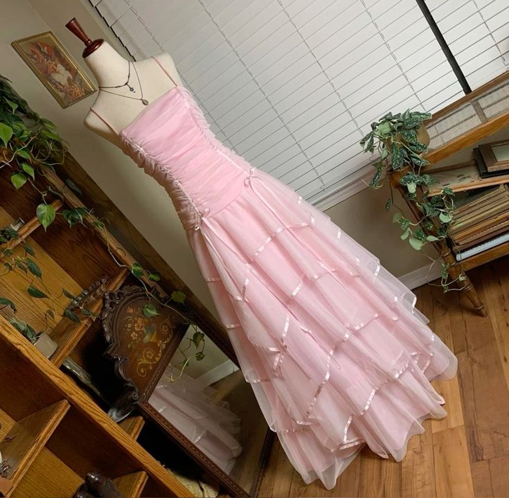 Sweet Light Pink A-line Multi-layer Cake Spaghetti Strap Organza Long Prom Dress Evening Dress Bridesmaid Dress