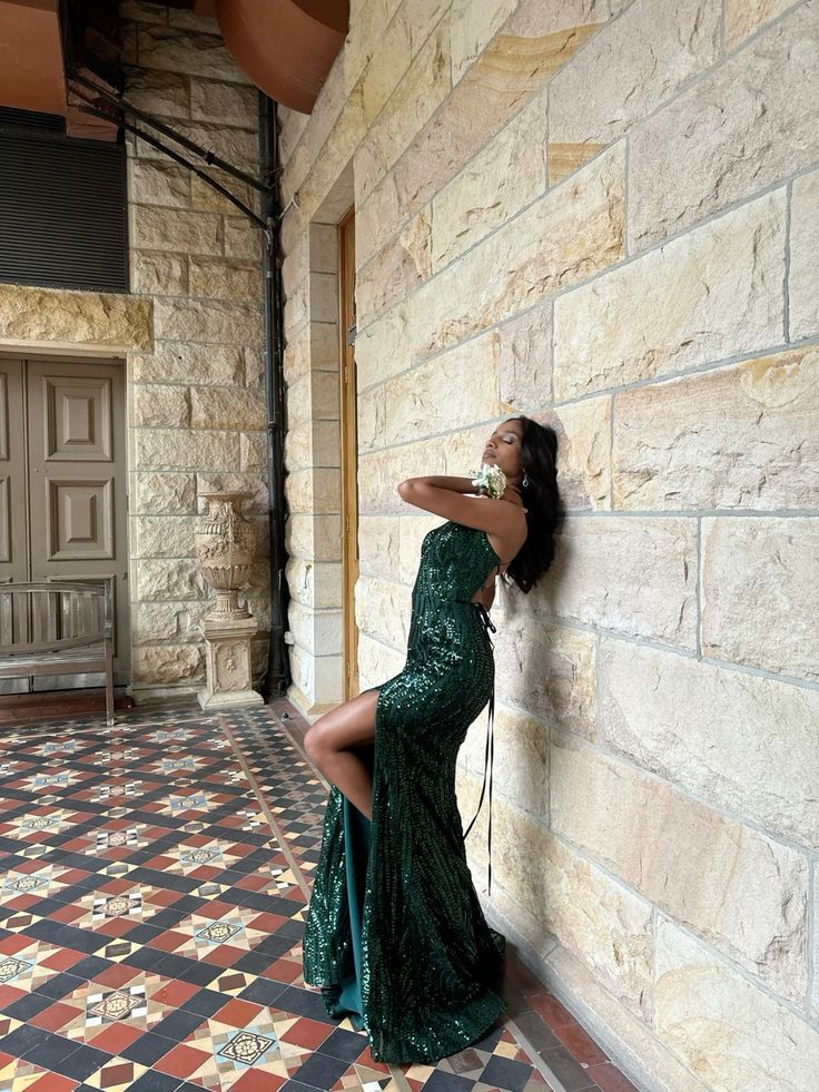Luxurious Dark Green Mermaid Deep V Halter High Slit Sequined Train Prom Dress Evening Dress