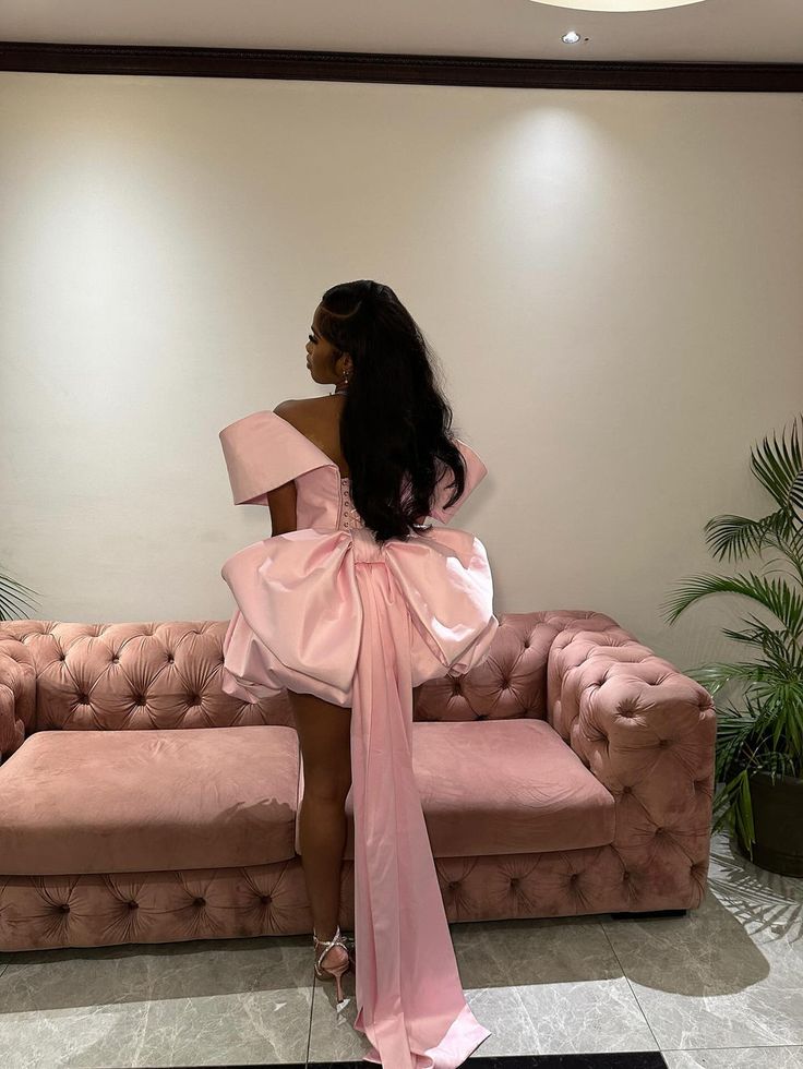 Palace Pink One-shoulder Bow Bud Large Skirt Long Tail Satin 16th Birthday Homecoming Dress