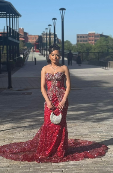 Gorgeous Red Mermaid Sweetheart Neckline Rhinestone Sequined Train Prom Dress Evening Dress