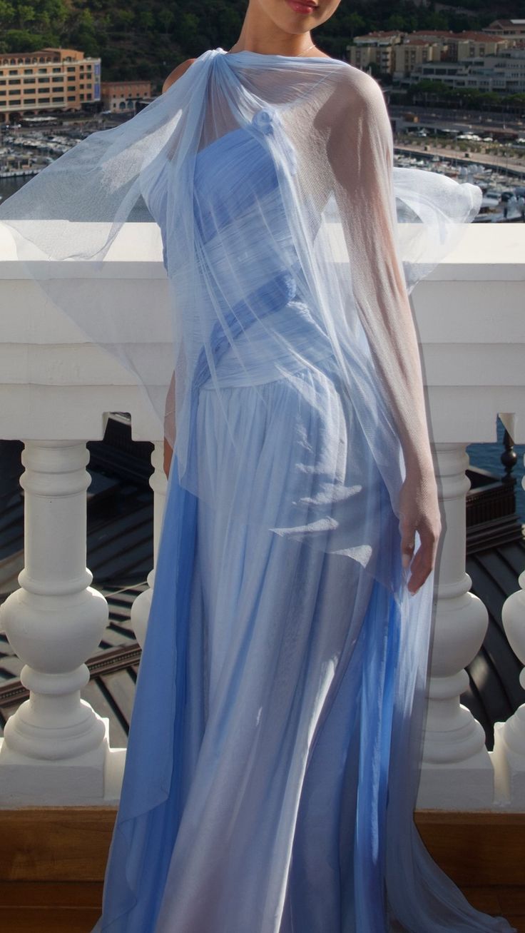 Elegant Blue Gradient A-line V-neck Spaghetti Strap Pleated Tulle Long Prom Dress Evening Dress