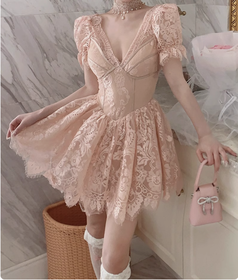 French Palace Lace V-neck Short Sleeve A-line Pink 17th Birthday Homecoming Dress