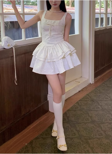 Beautiful White Rose Jacquard Strapless Square Neck A-Line Homecoming Dress