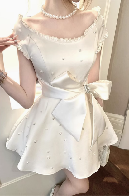 Heavy Pearl Satin Bow A-line Birthday Dress Homecoming Dress