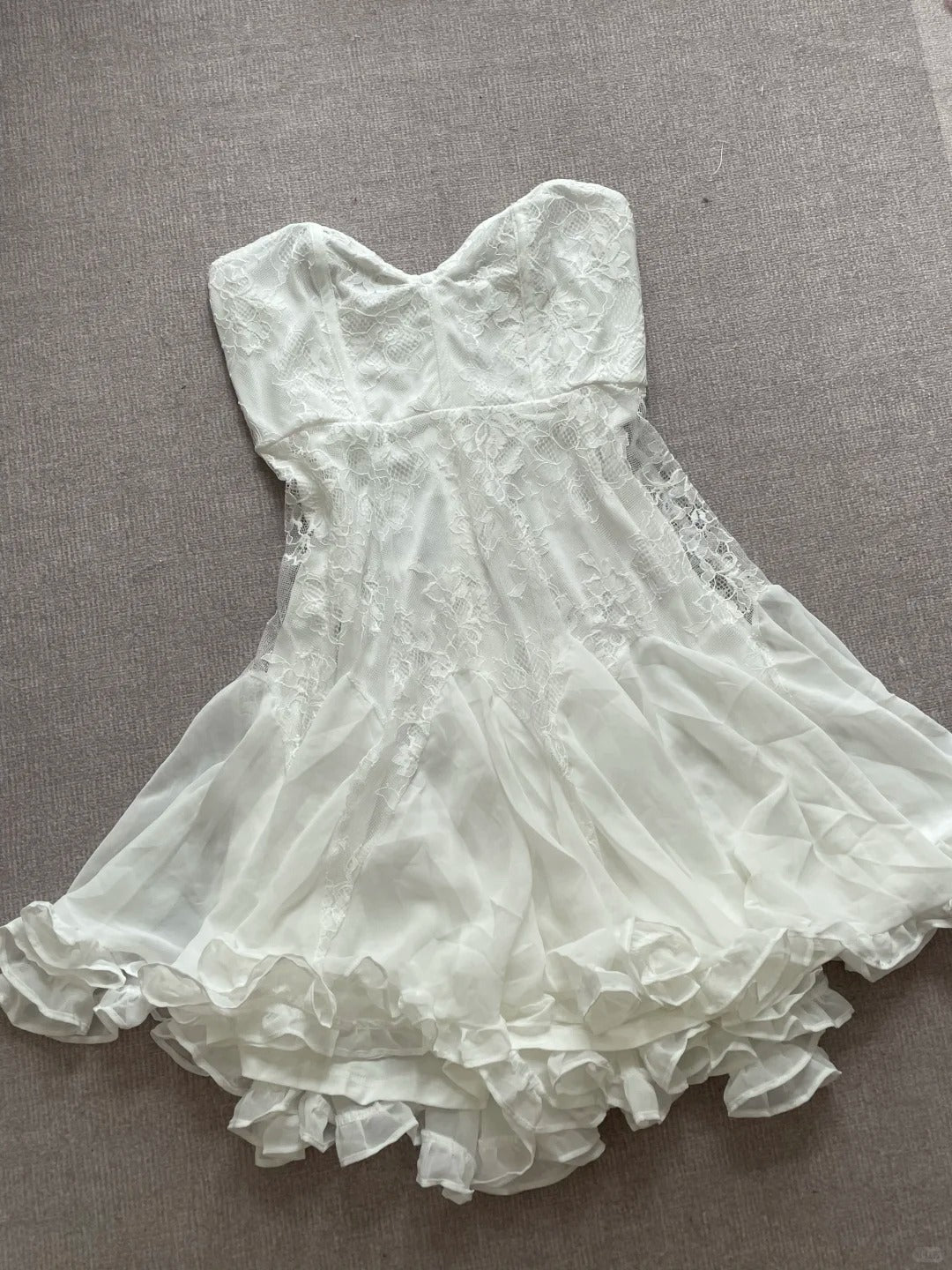 Elegant Tube Top White Lace Splicing Mesh A-line 17th Birthday Homecoming Dress