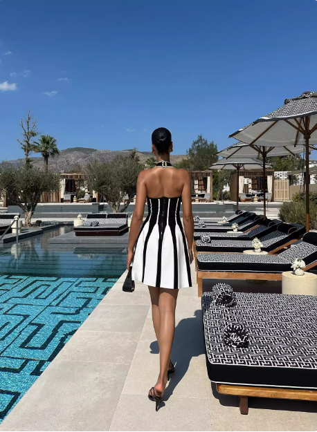 Sexy Low Cut Backless Halter Neck Striped Waist A-Line Homecoming Dress