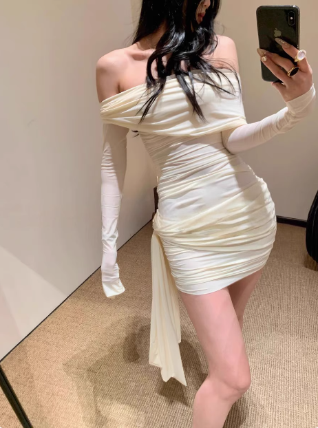 Elegant One-shoulder Tube Top Slim Fit Hip Homecoming Dress