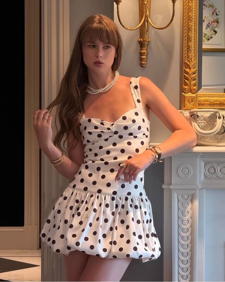 Sweet Polka Dot Sleeveless Flower Bud 16th Birthday Homecoming Dress