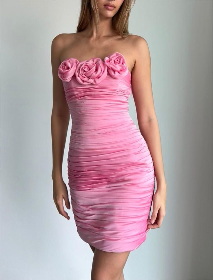 Sweet Pink Tube Top Three-dimensional Flower Pleated Hip 17th Birthday Homecoming Dress